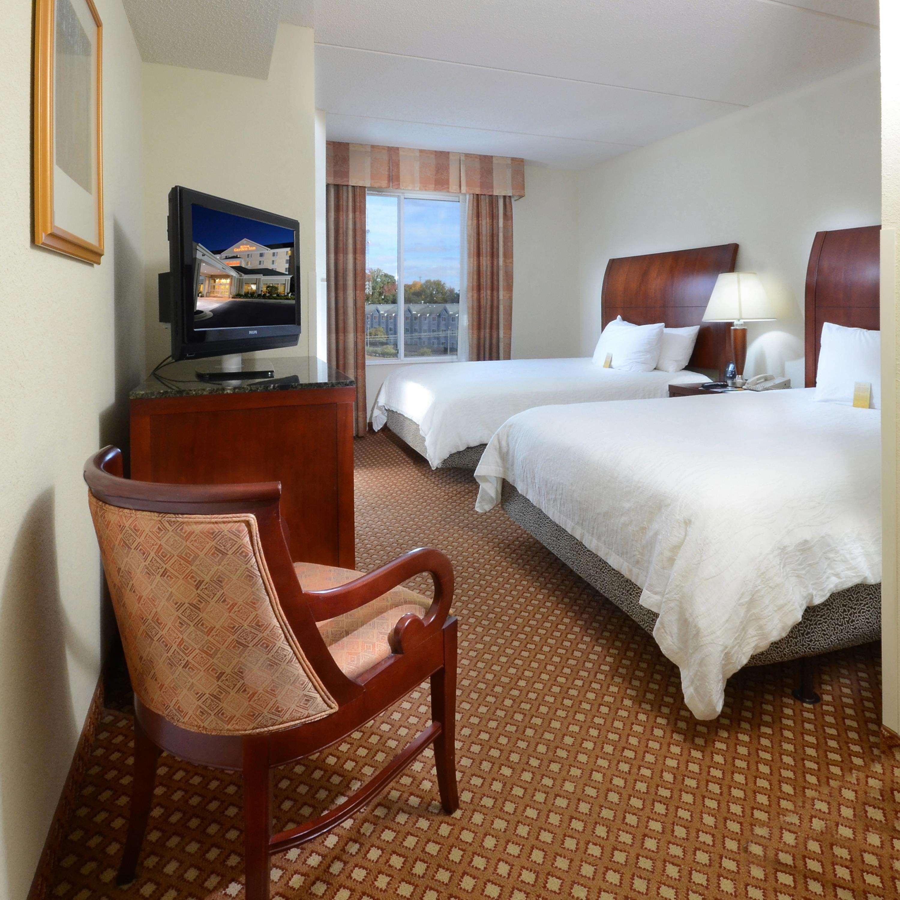 Hilton Garden Inn Greensboro Exterior photo