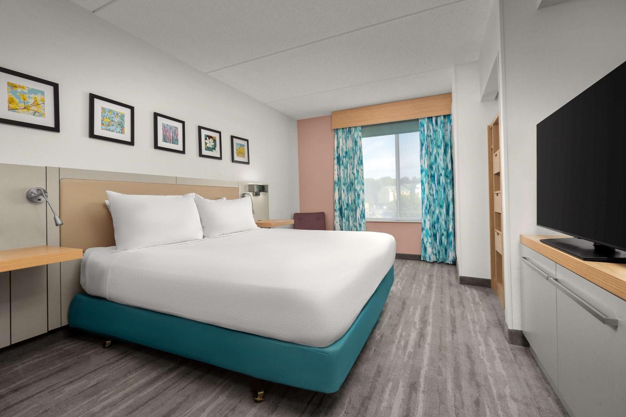 Hilton Garden Inn Greensboro Exterior photo