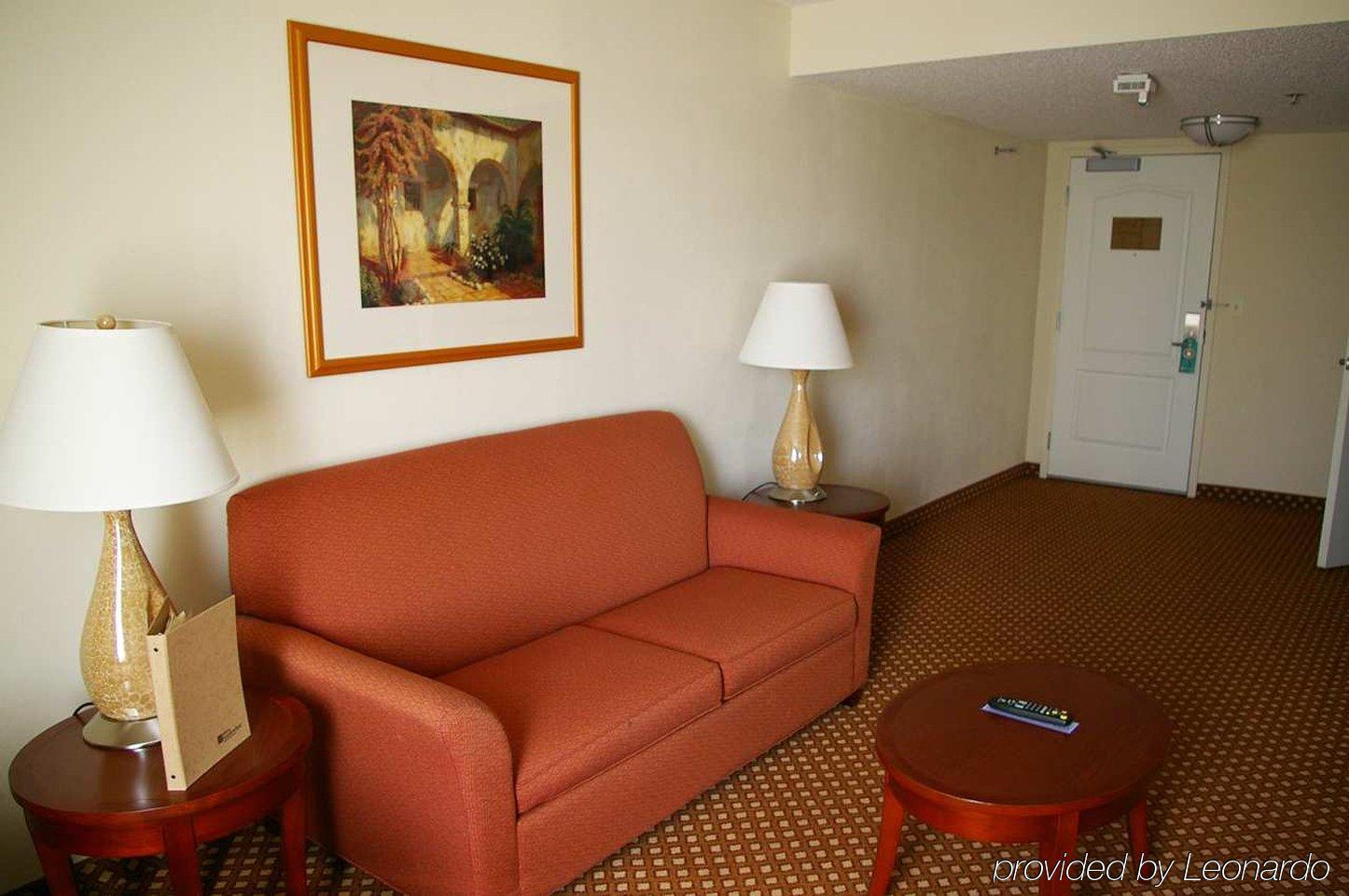 Hilton Garden Inn Greensboro Room photo